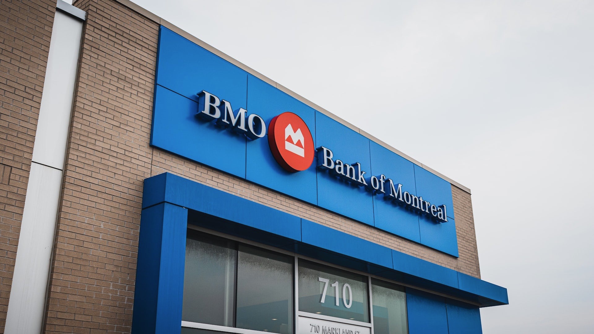 BMO Bank branch exterior