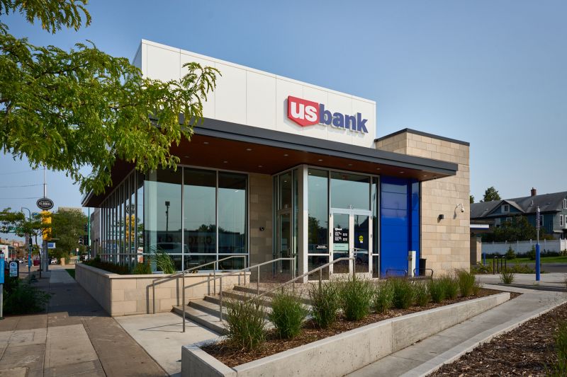 U.S. Bank branch exterior